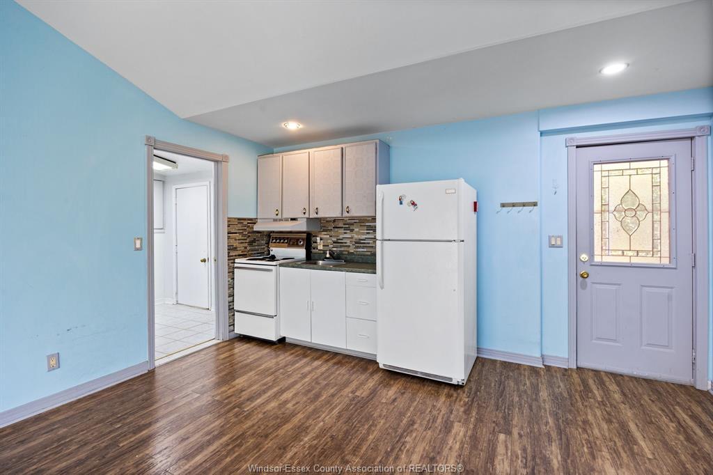 3740 Ouellette, Windsor, ON