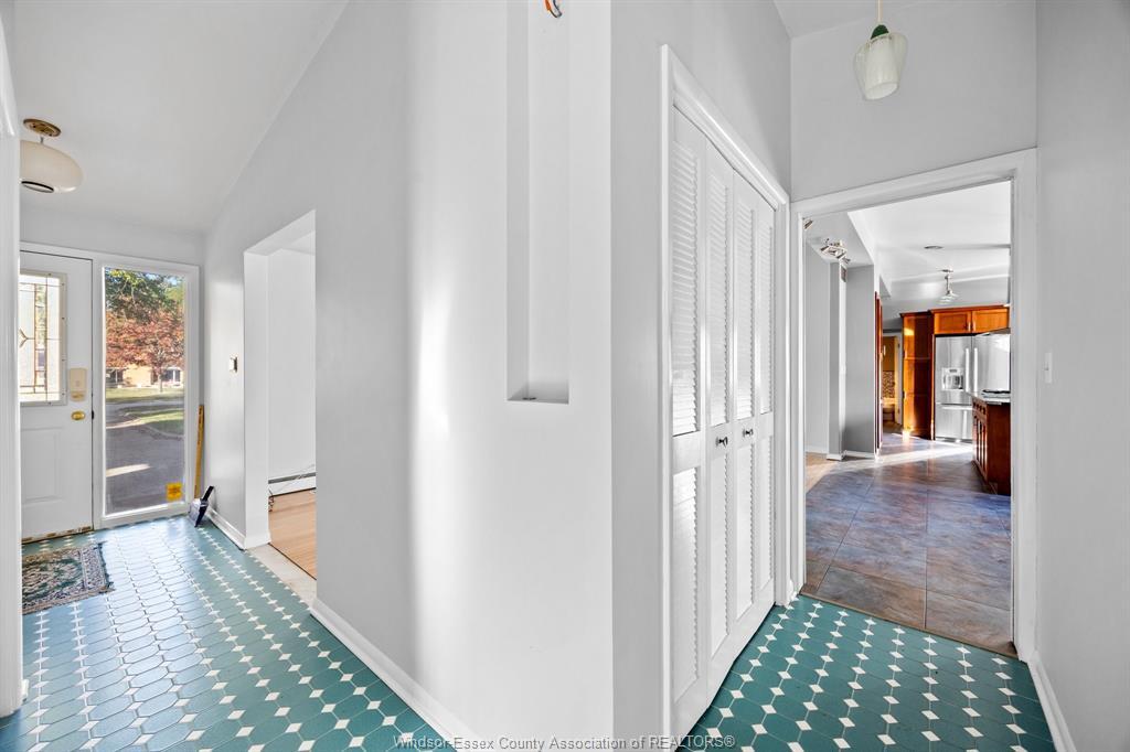 3740 Ouellette, Windsor, ON