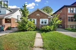 364 PARTINGTON Avenue Windsor, ON N9B 2N5