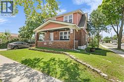 807 CAMPBELL AVENUE Windsor, ON N9B 2H8