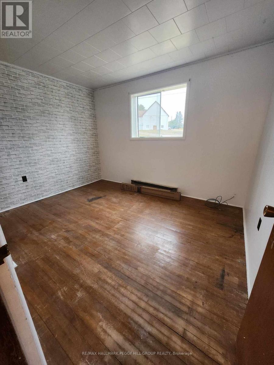 332 Champlain Road, Penetanguishene, ON - Indoor Photo Showing Other Room