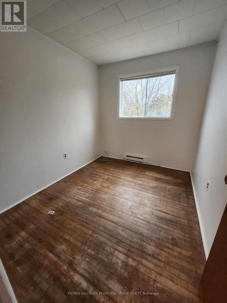 332 Champlain Road, Penetanguishene, ON - Indoor Photo Showing Other Room