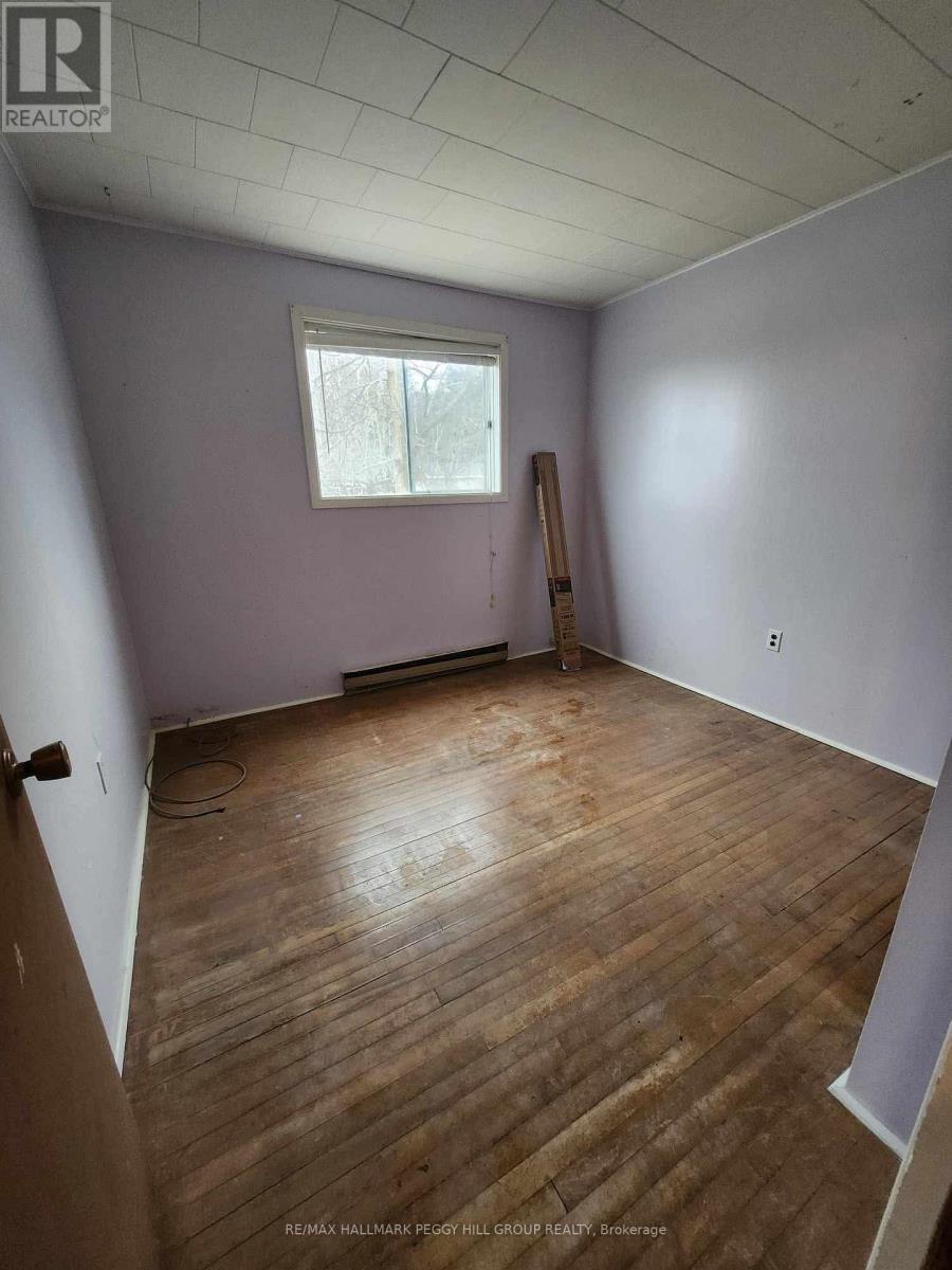 332 Champlain Road, Penetanguishene, ON - Indoor Photo Showing Other Room
