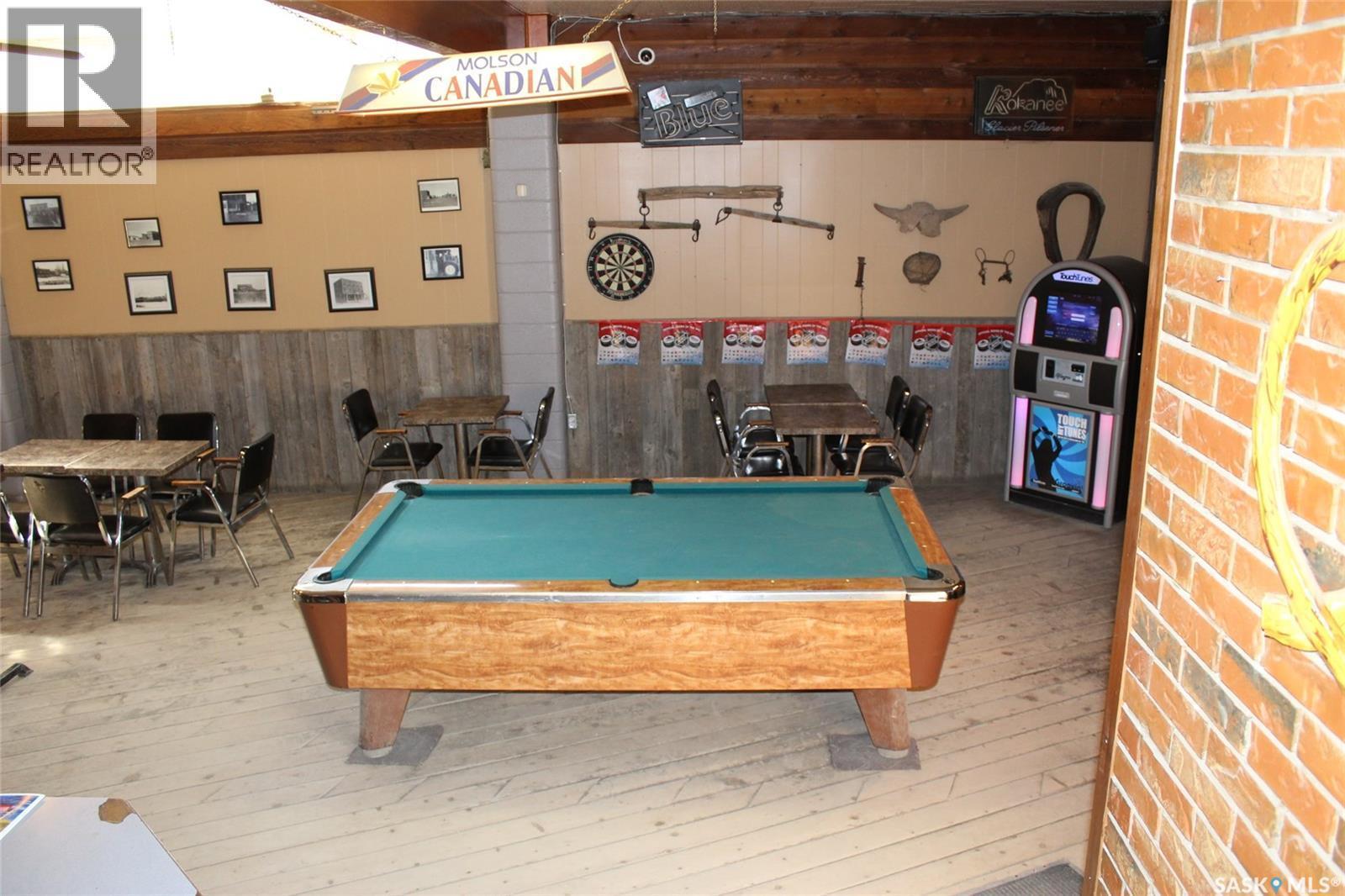 343 Redcoat Drive, Eastend, SK