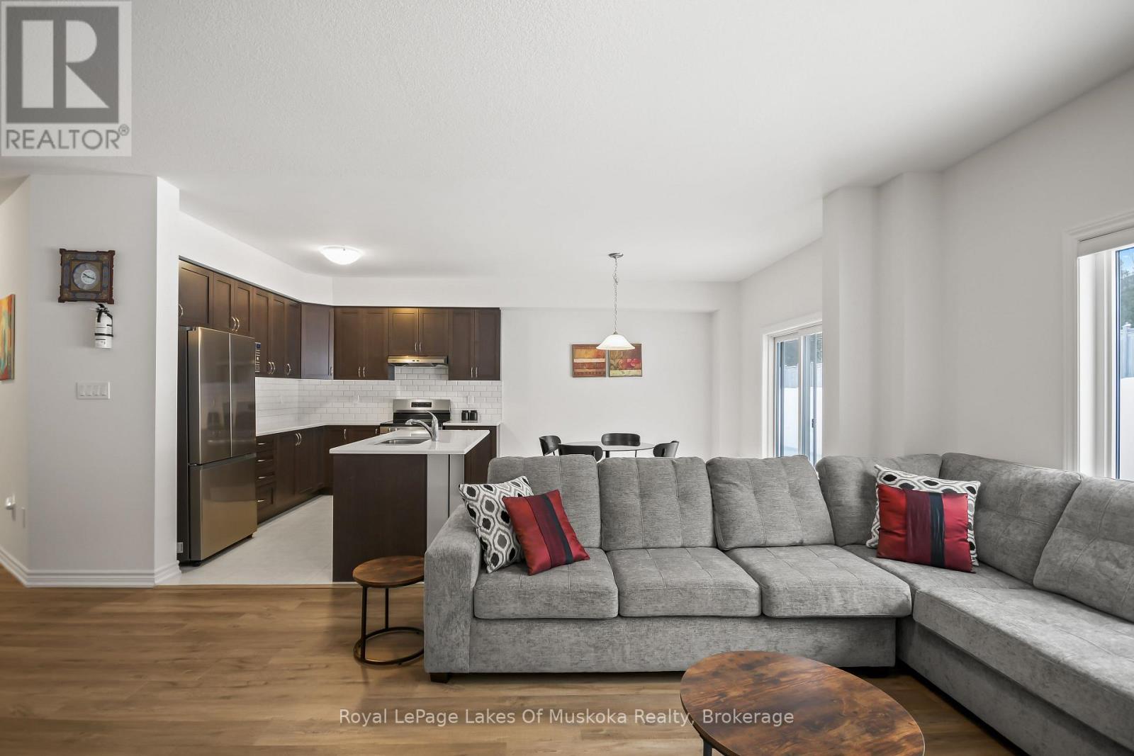 345 Mceachern Lane, Gravenhurst (Muskoka (S)), ON - Indoor Photo Showing Other Room