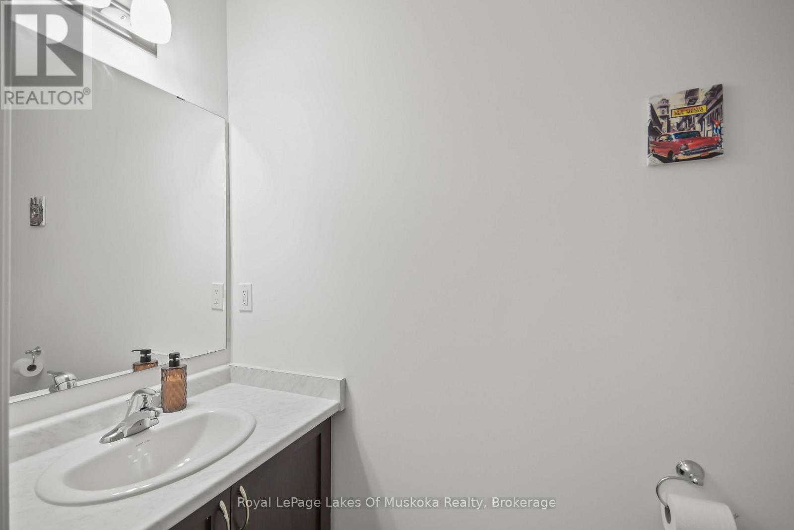 345 Mceachern Lane, Gravenhurst (Muskoka (S)), ON - Indoor Photo Showing Bathroom