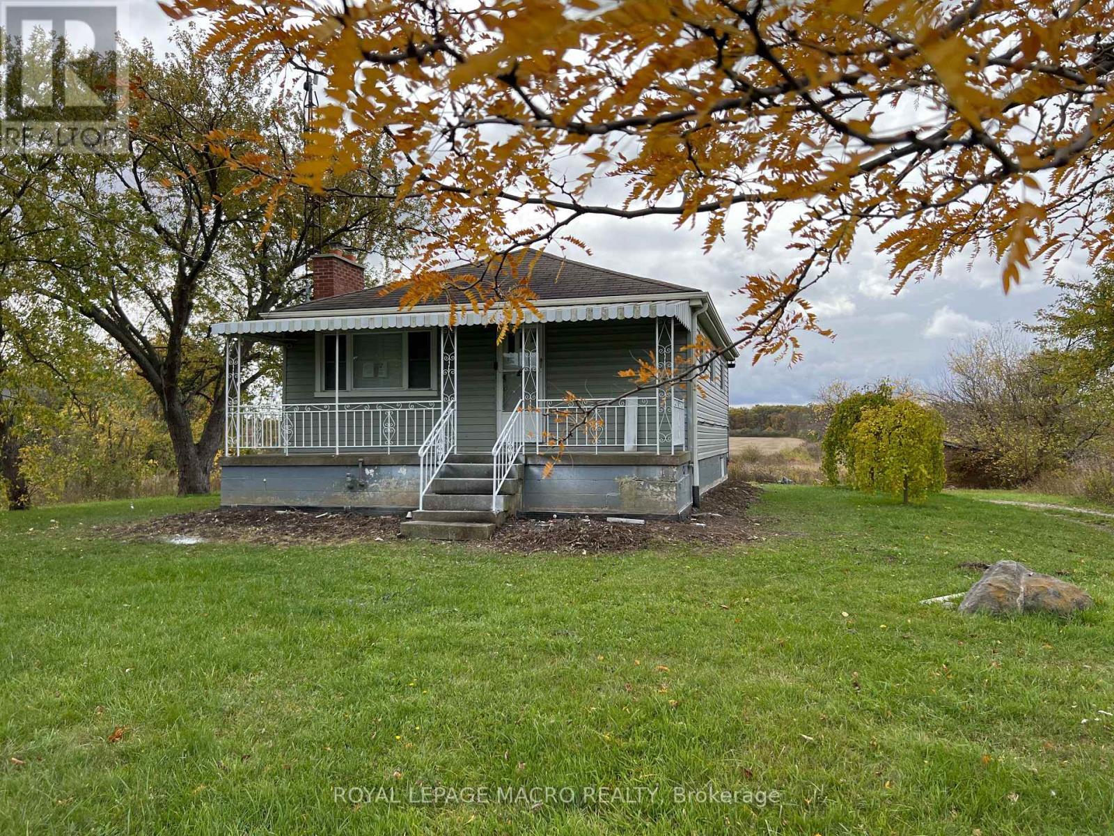1032 Mud Street E, Hamilton, ON - Outdoor With Deck Patio Veranda