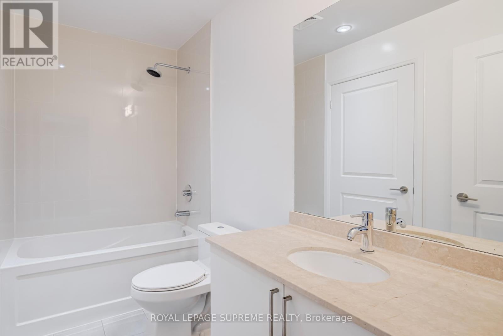 703 - 35 Fontenay Court, Toronto, ON - Indoor Photo Showing Bathroom