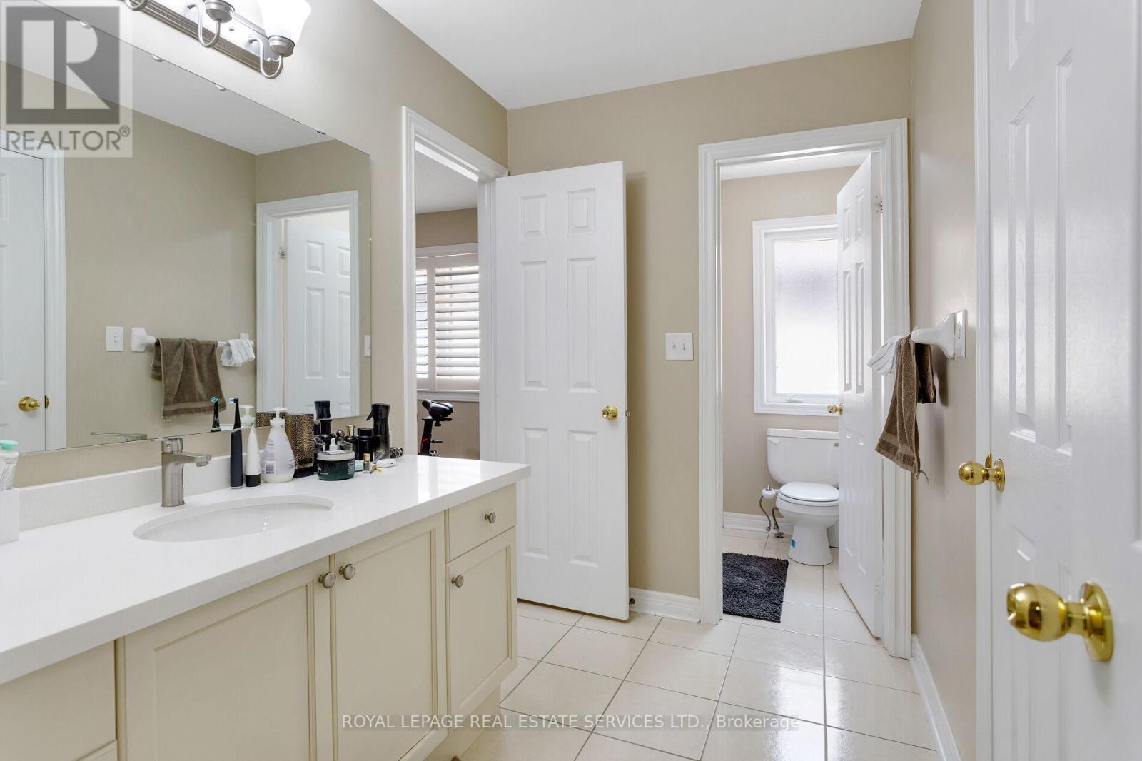 3137 Countess Crescent, Mississauga, ON - Indoor Photo Showing Bathroom