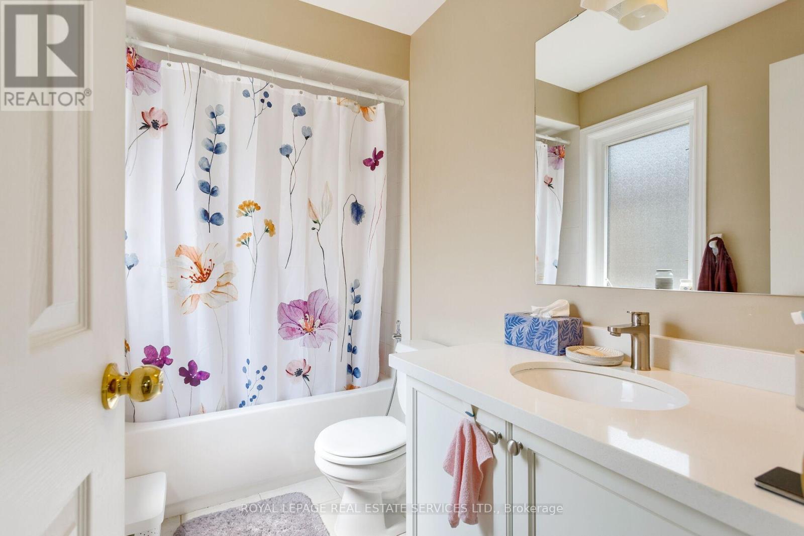 3137 Countess Crescent, Mississauga, ON - Indoor Photo Showing Bathroom