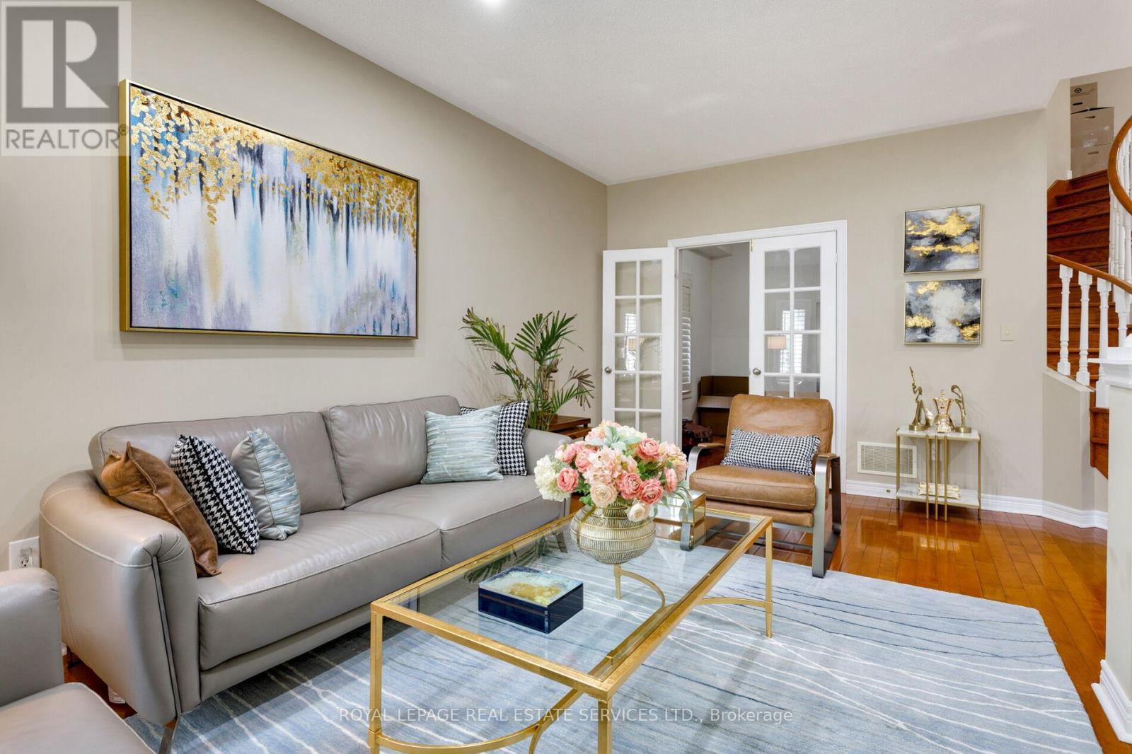 3137 Countess Crescent, Mississauga, ON - Indoor Photo Showing Living Room