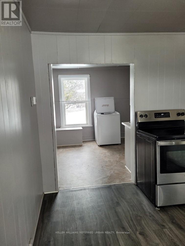 1004 Brock Road, Frontenac, ON - Indoor Photo Showing Kitchen