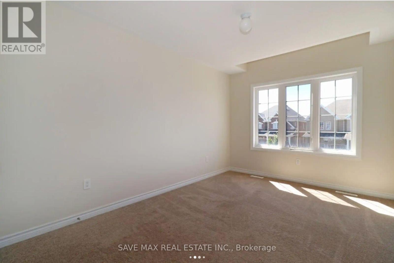 1251 Graham Clapp Avenue, Oshawa, ON - Indoor Photo Showing Other Room