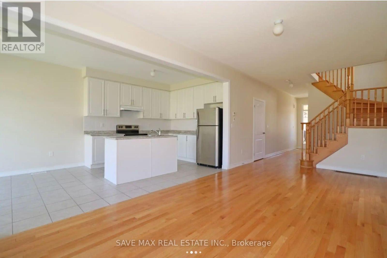 1251 Graham Clapp Avenue, Oshawa, ON - Indoor Photo Showing Kitchen