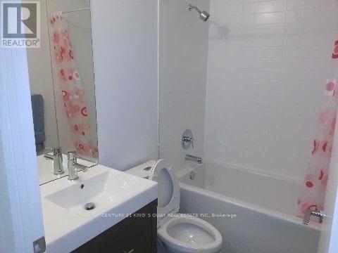 1213 - 70 Forest Manor Road, Toronto, ON - Indoor Photo Showing Bathroom