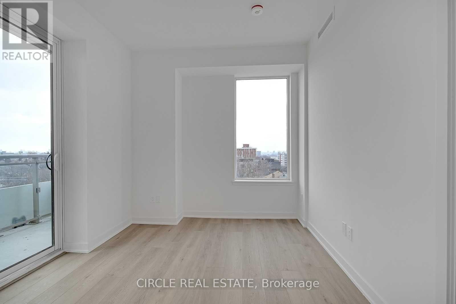 701 - 1 Cardiff Road, Toronto, ON - Indoor Photo Showing Other Room