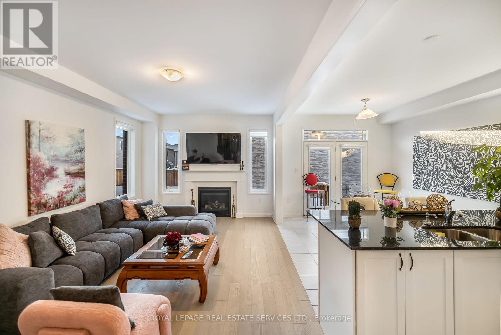Living - 1558 Scarlett Trail, Pickering, ON - Indoor Photo Showing Living Room With Fireplace