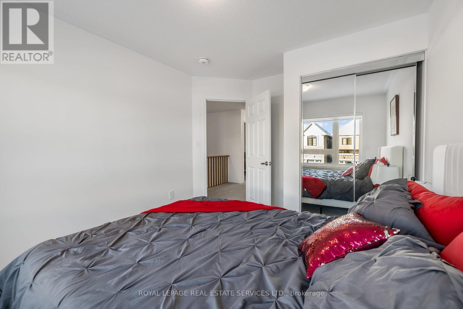 Bedroom 2 - 1558 Scarlett Trail, Pickering, ON - Indoor Photo Showing Bedroom