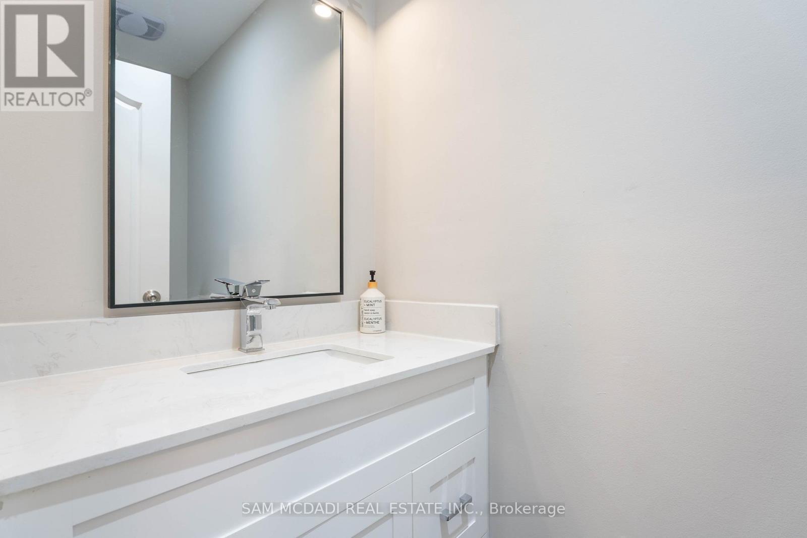 2188 Highriver Court, Mississauga, ON - Indoor Photo Showing Bathroom