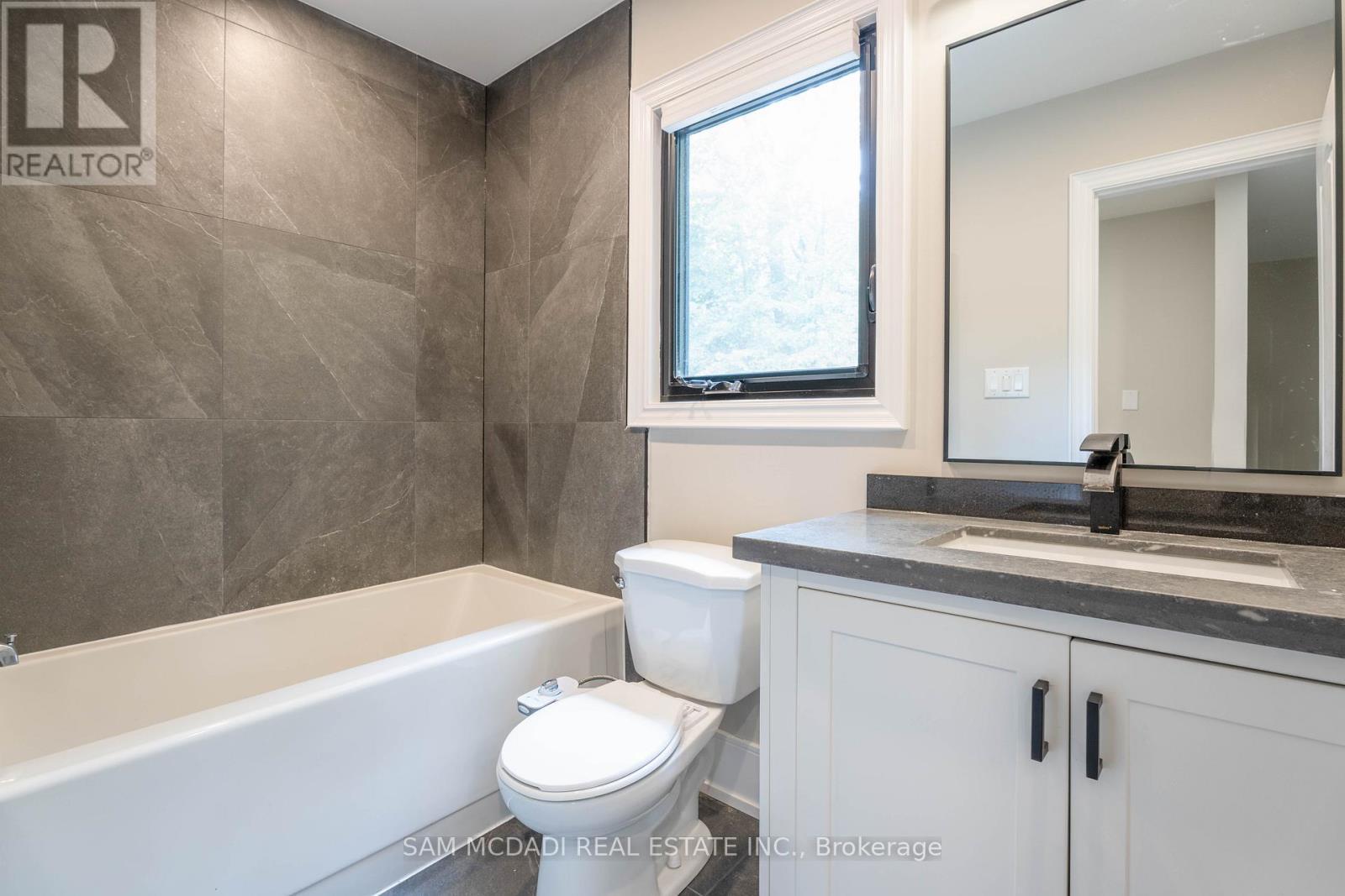 2188 Highriver Court, Mississauga, ON - Indoor Photo Showing Bathroom