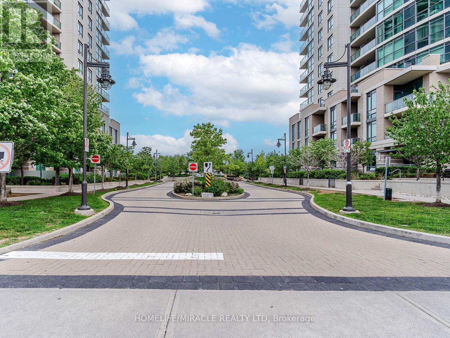 1606 - 215 Sherway Gardens Road, Toronto, ON - Outdoor With Balcony