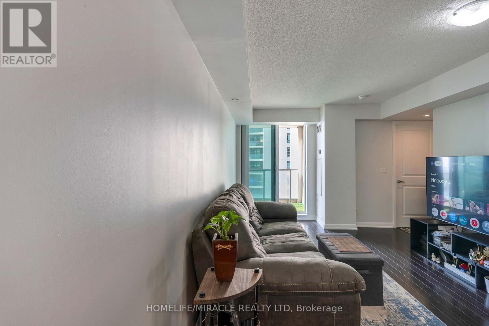 1606 - 215 Sherway Gardens Road, Toronto, ON - Indoor