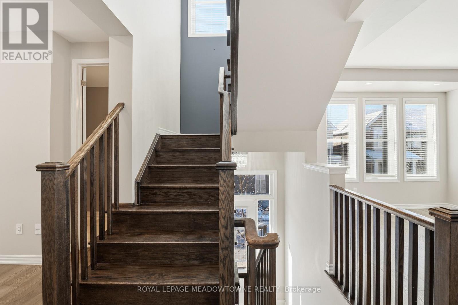 26 - 975 Whitlock Avenue, Milton, ON - Indoor Photo Showing Other Room