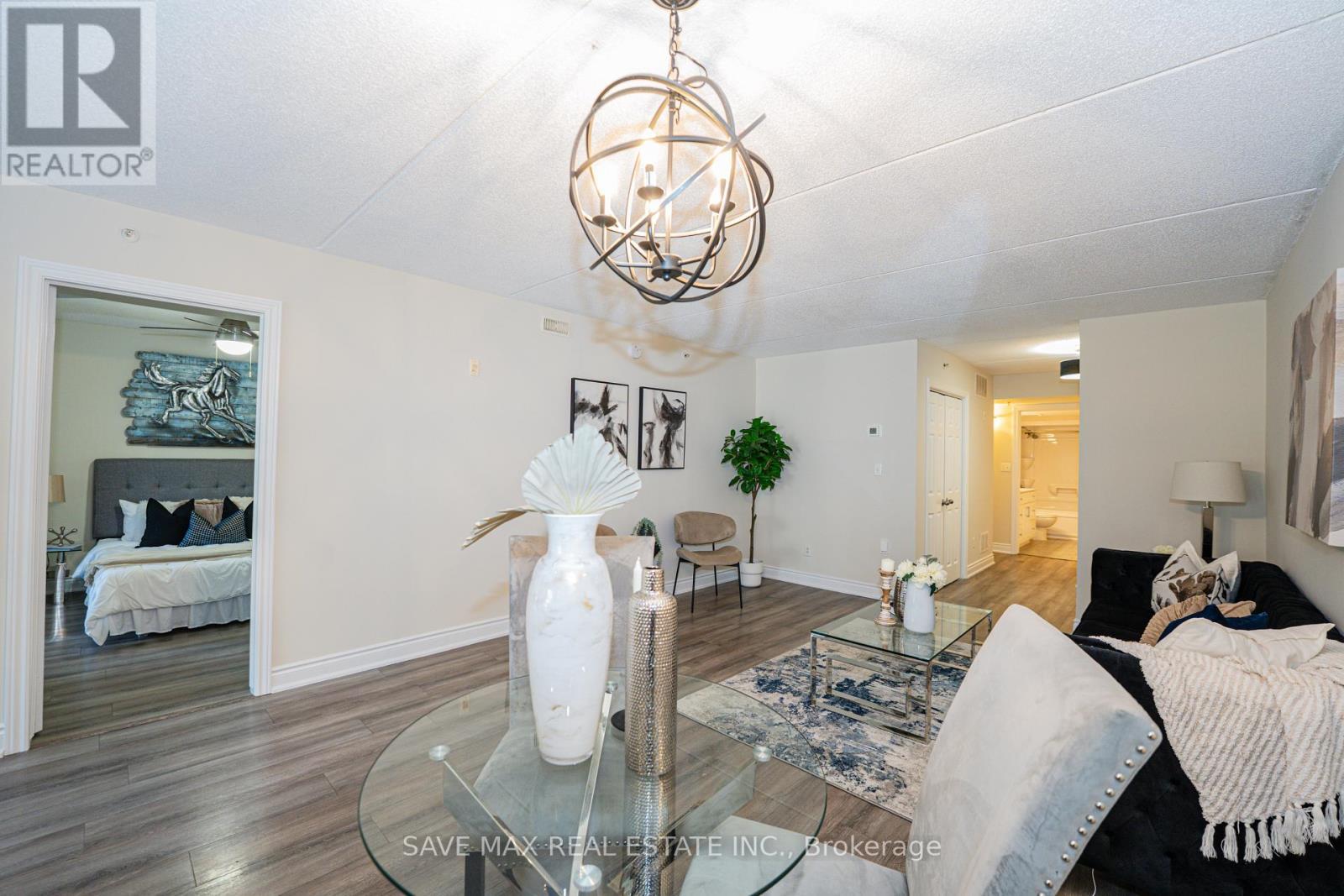 111 - 1491 Maple Avenue, Milton, ON - Indoor