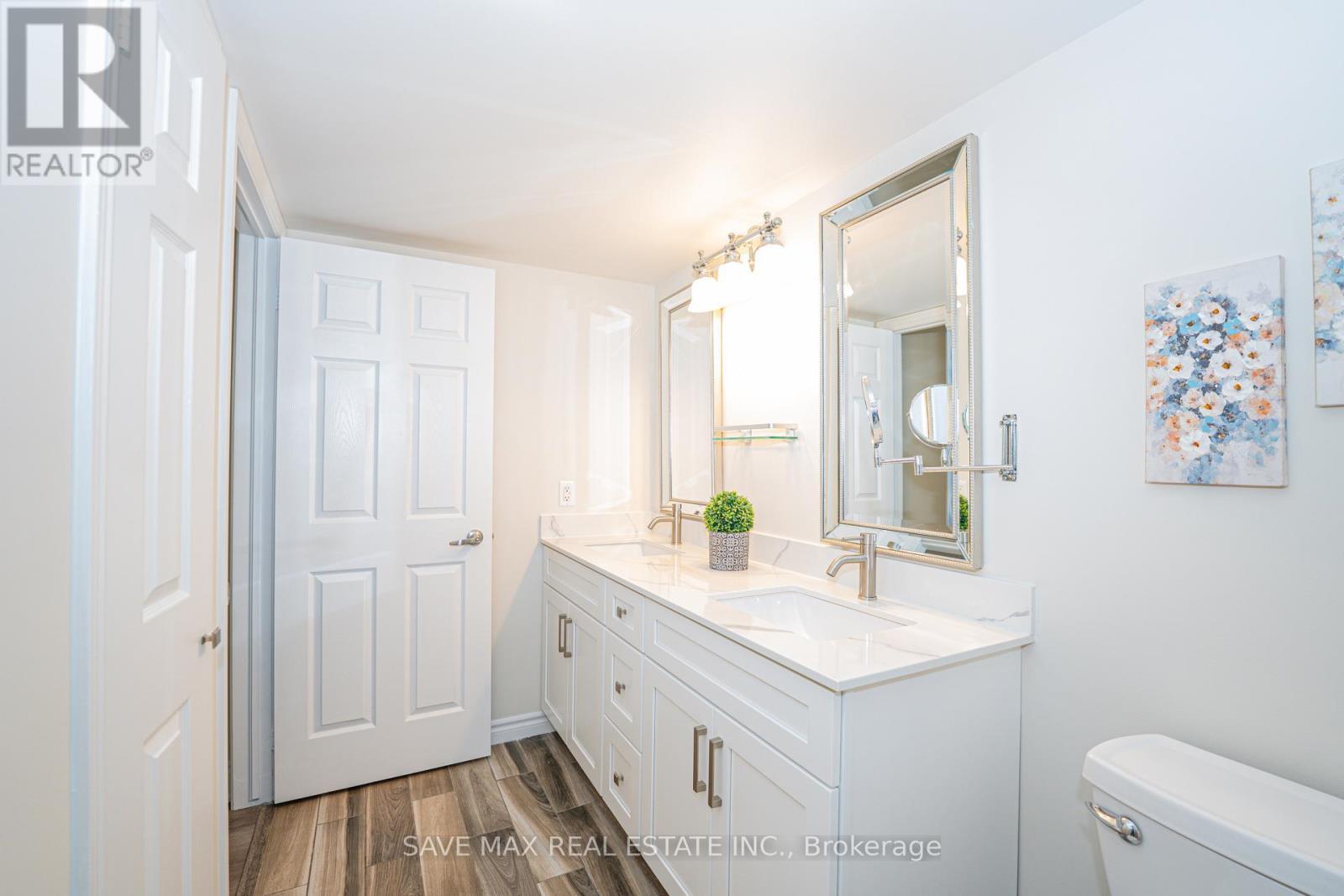 111 - 1491 Maple Avenue, Milton, ON - Indoor Photo Showing Bathroom