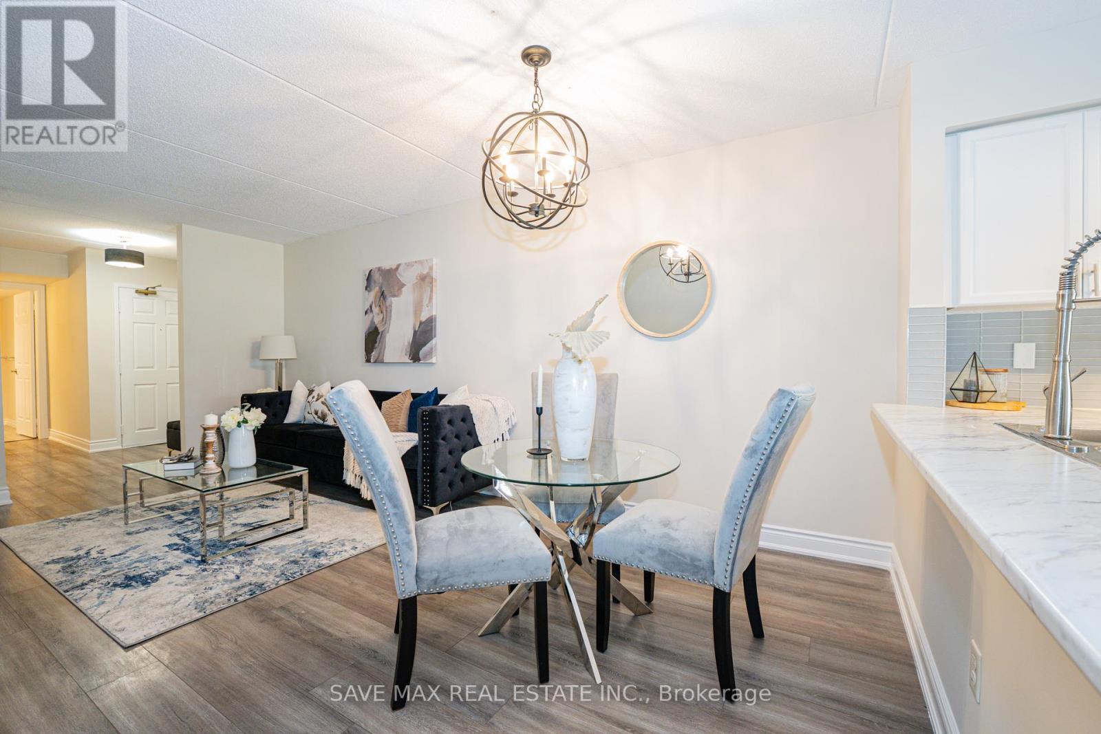111 - 1491 Maple Avenue, Milton, ON - Indoor Photo Showing Dining Room