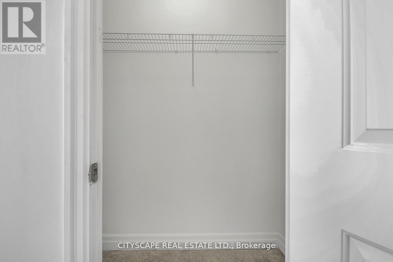 Th - 802 - 57 Macaulay Avenue, Toronto, ON - Indoor With Storage