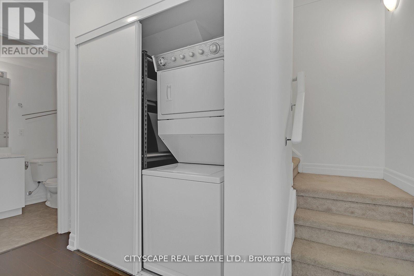 Th - 802 - 57 Macaulay Avenue, Toronto, ON - Indoor Photo Showing Laundry Room