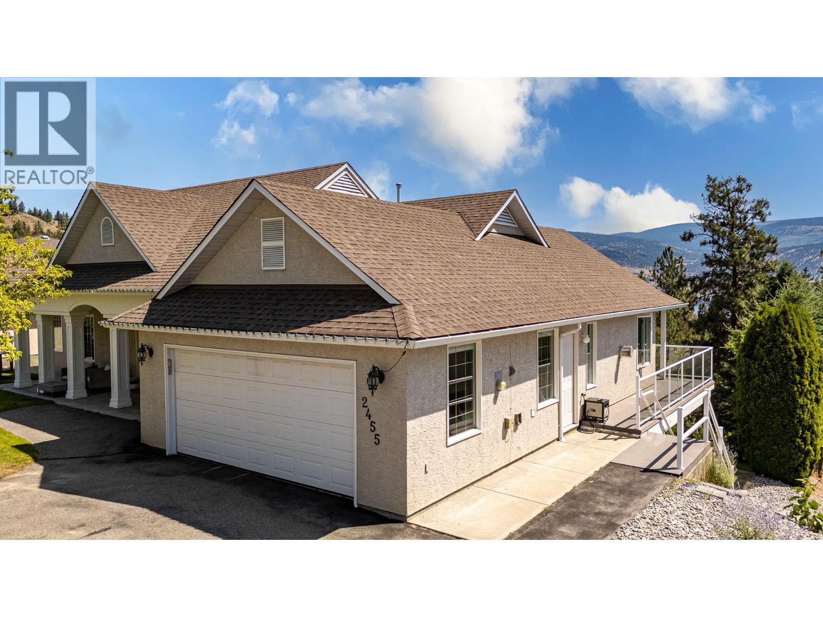 2455 Westwood Drive, Penticton, BC - Outdoor