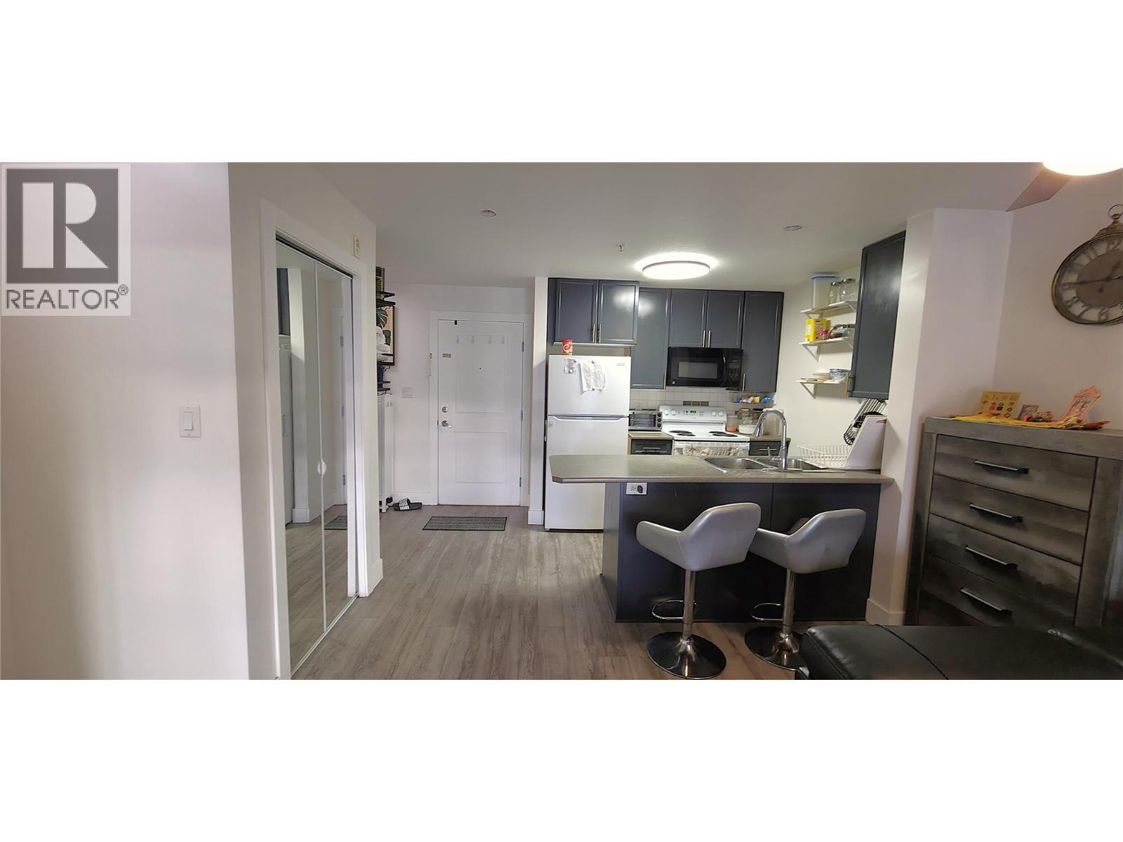 256 Hastings Avenue Unit# 206, Penticton, BC - Indoor