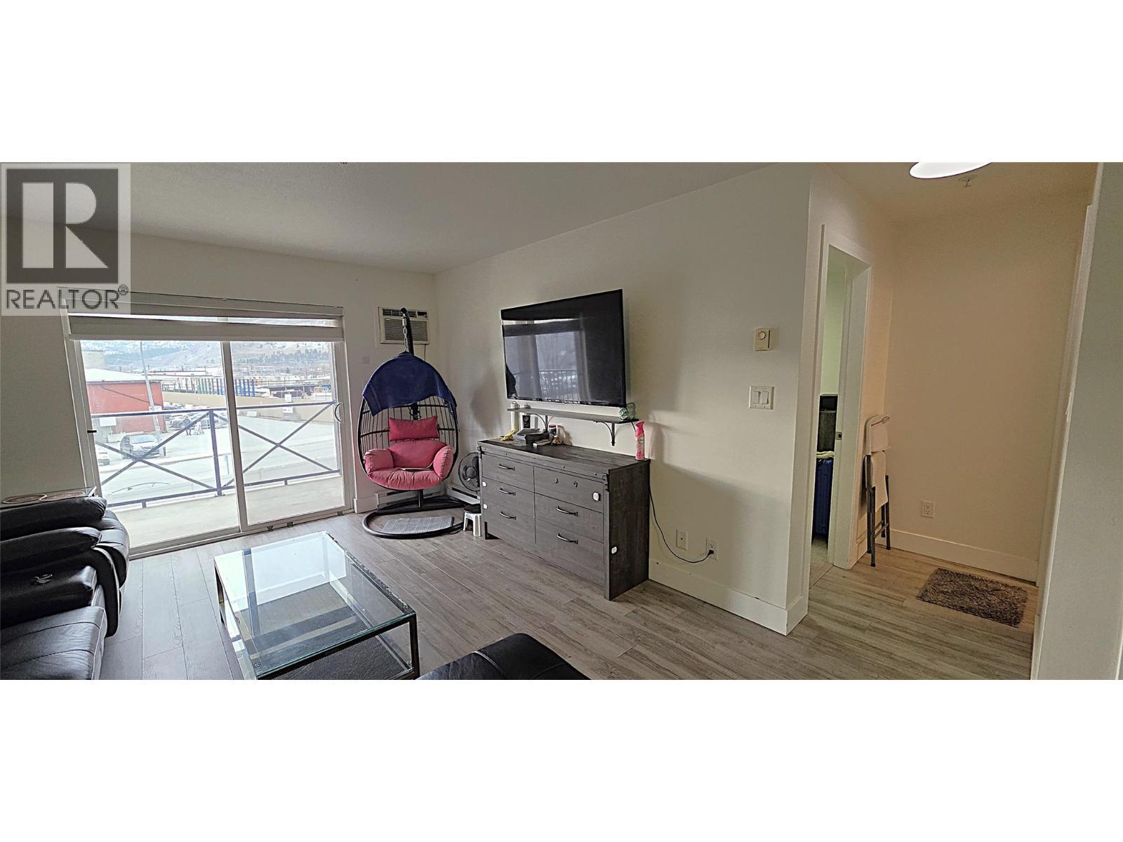 256 Hastings Avenue Unit# 206, Penticton, BC - Indoor