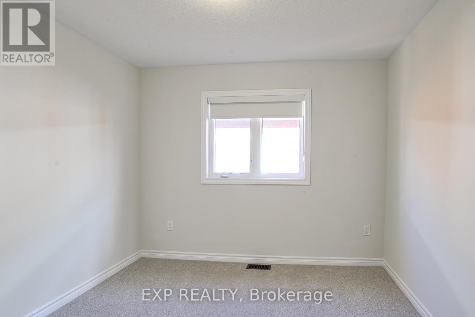 185 Beechwood Forest Lane, Gravenhurst, ON - Indoor Photo Showing Other Room