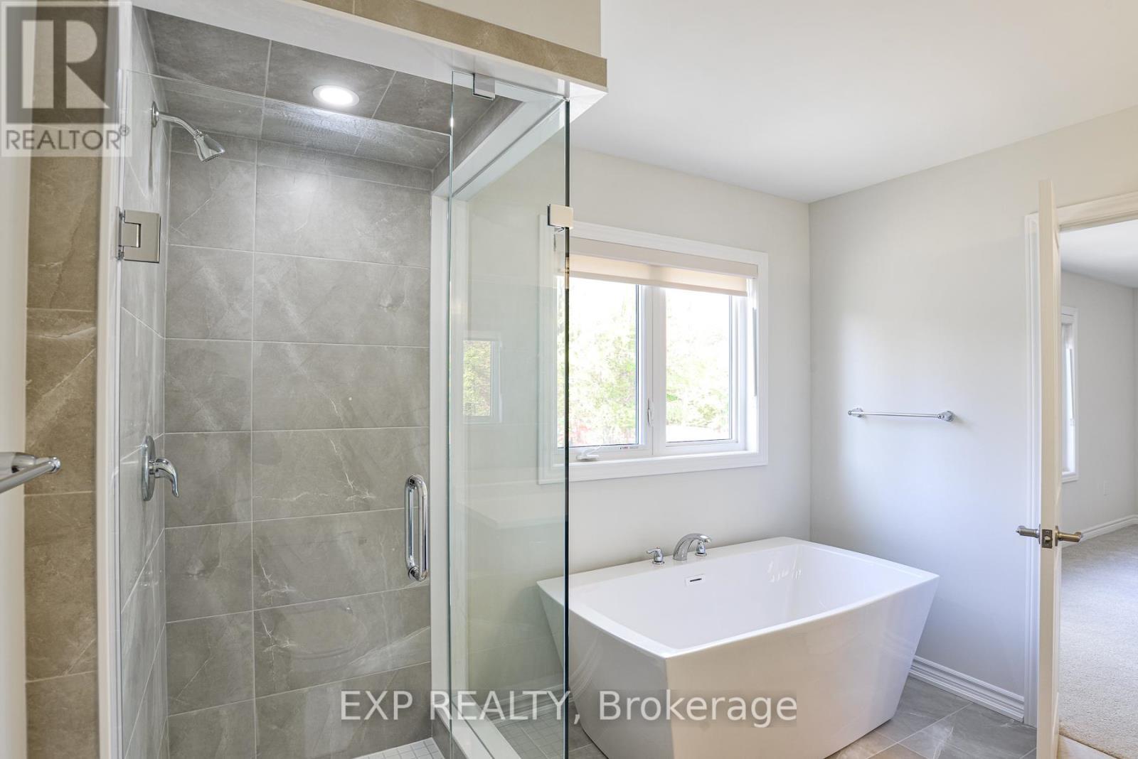 185 Beechwood Forest Lane, Gravenhurst, ON - Indoor Photo Showing Bathroom