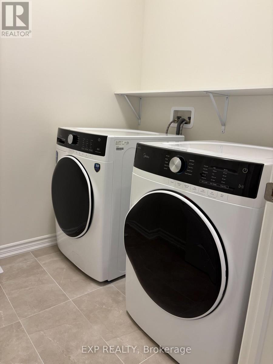 185 Beechwood Forest Lane, Gravenhurst, ON - Indoor Photo Showing Laundry Room