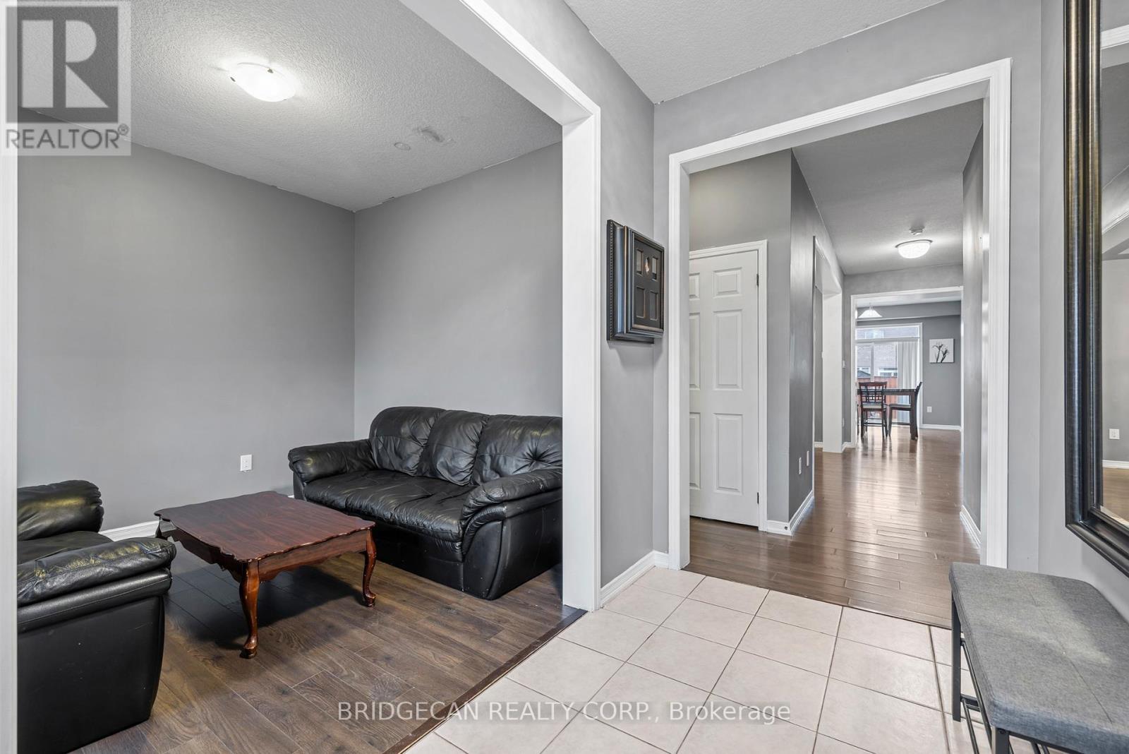 20 Gillespie Drive, Brantford, ON - Indoor