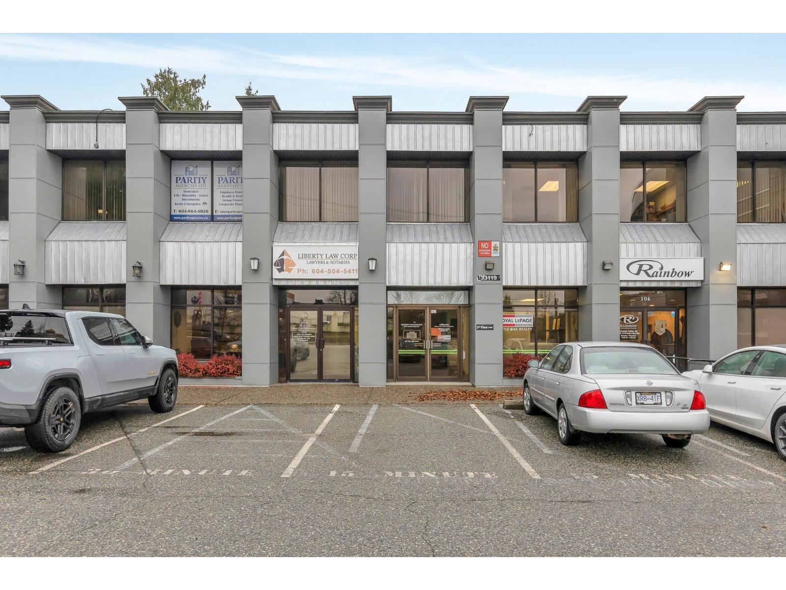 1 33119 South Fraser Way, Abbotsford, BC