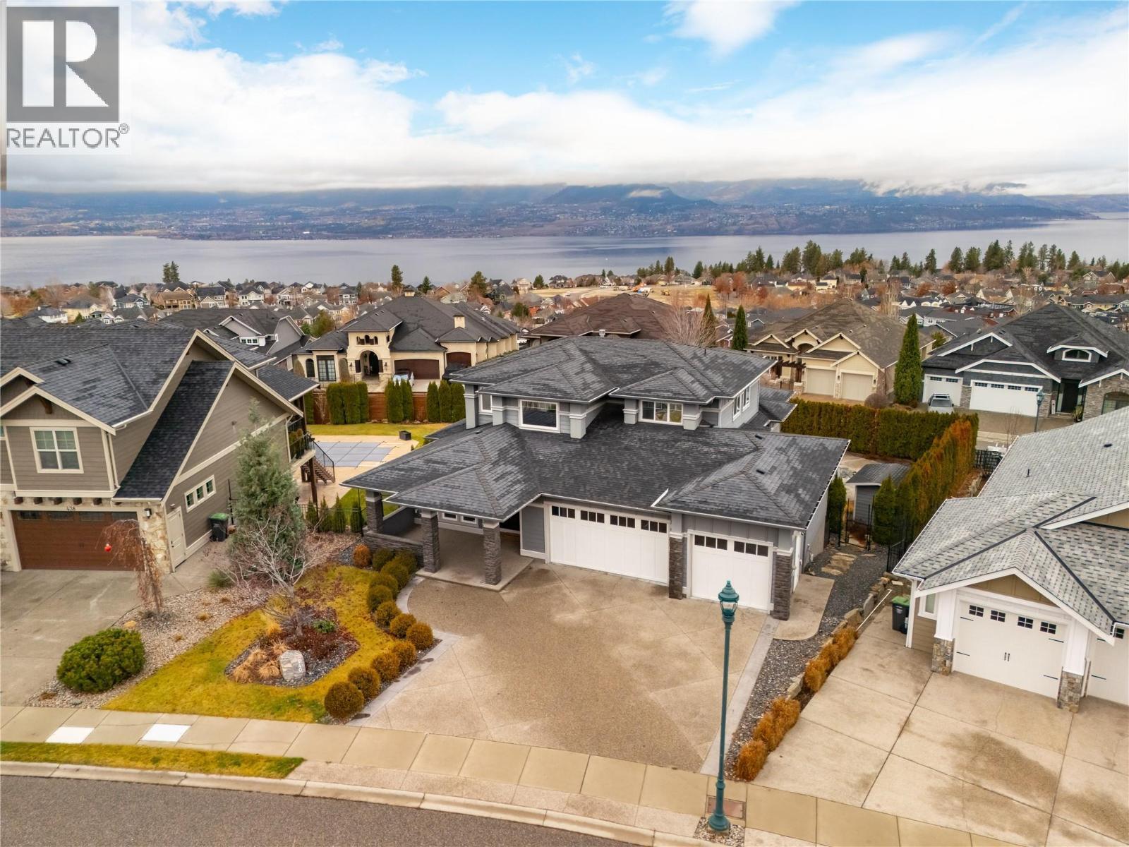 440 Audubon Court, Kelowna, BC - Outdoor With Body Of Water