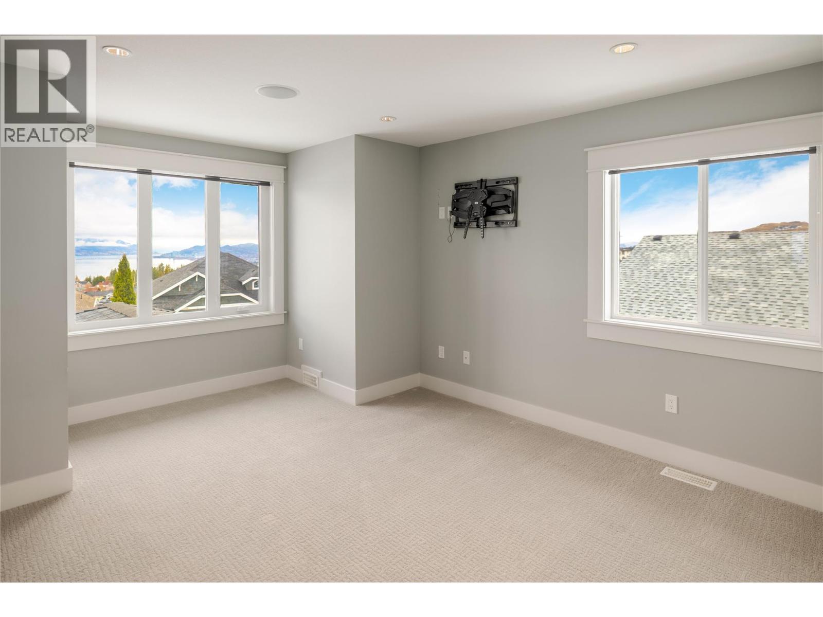 440 Audubon Court, Kelowna, BC - Indoor Photo Showing Other Room
