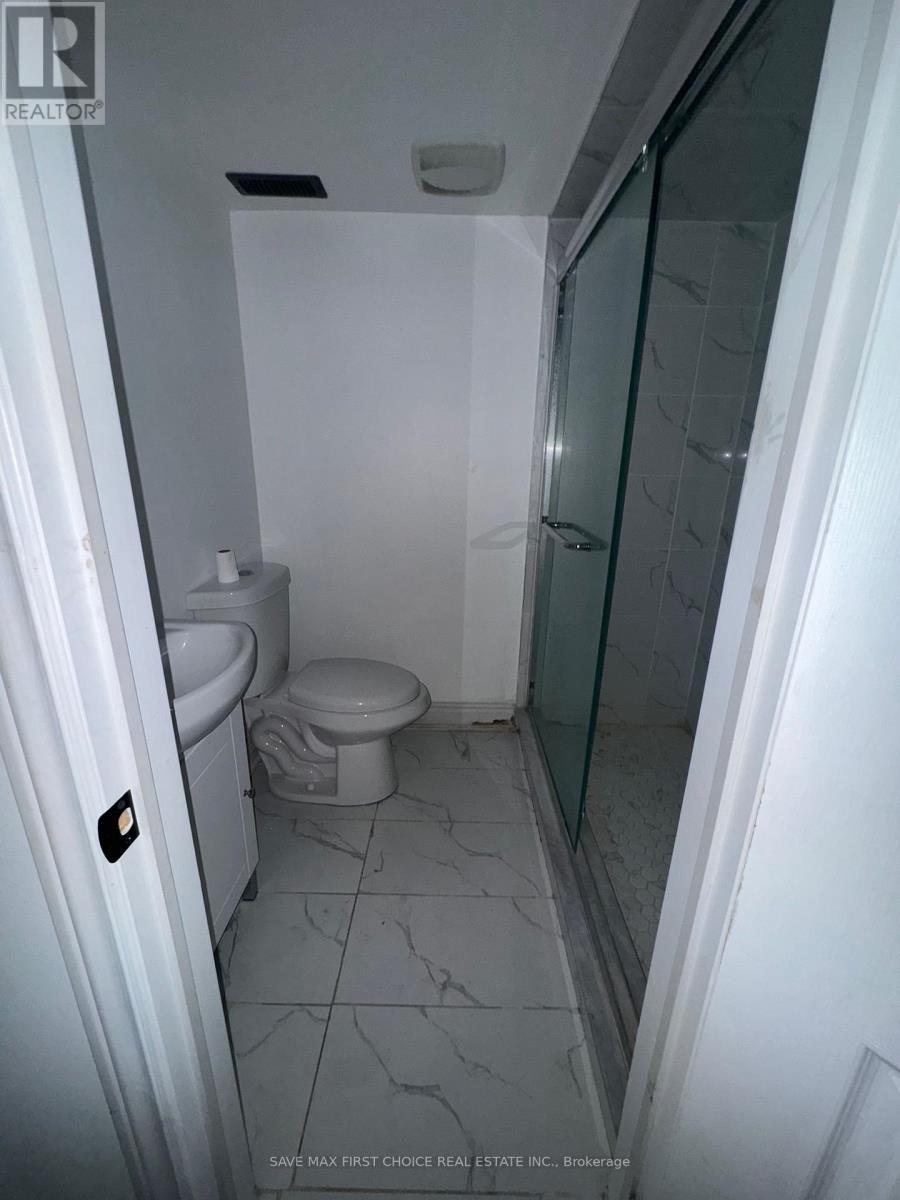 138 Watermill St Street, Kitchener, ON - Indoor Photo Showing Bathroom
