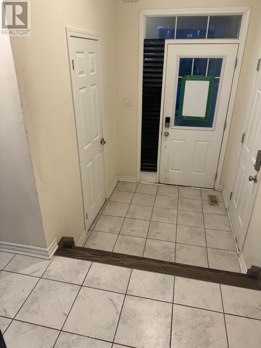 138 Watermill St Street, Kitchener, ON - Indoor Photo Showing Other Room