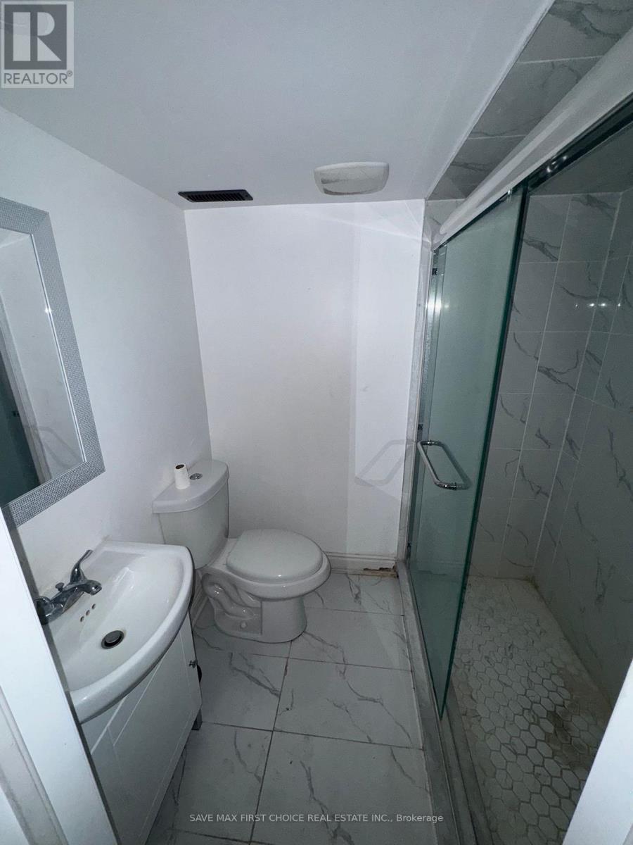 138 Watermill St Street, Kitchener, ON - Indoor Photo Showing Bathroom