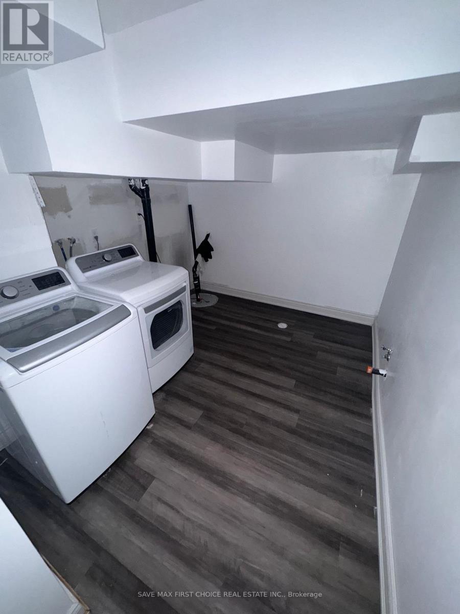 138 Watermill St Street, Kitchener, ON - Indoor Photo Showing Laundry Room