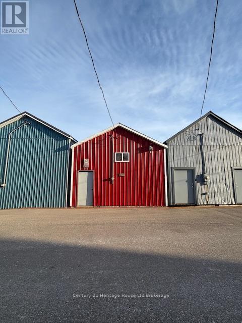 24 Dock Road, Norfolk (Port Rowan), ON