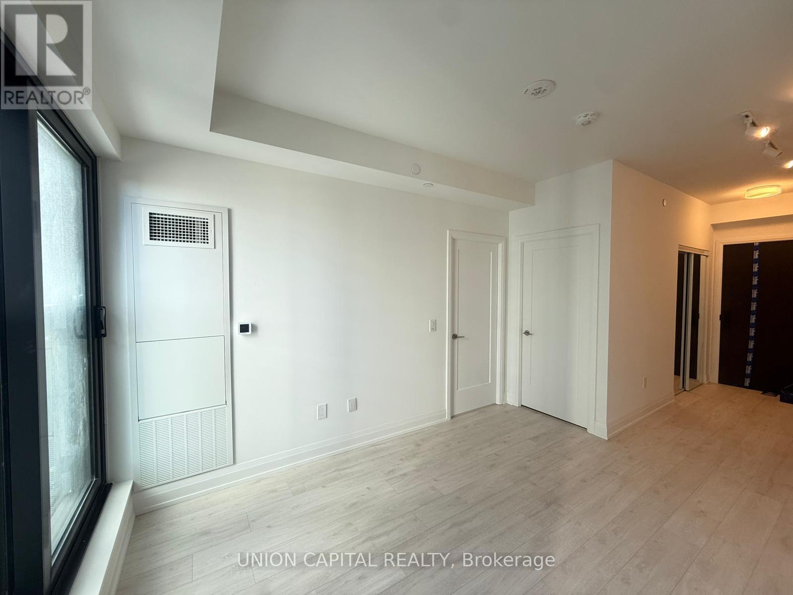 1010 - 20 Soudan Avenue, Toronto, ON - Indoor Photo Showing Other Room