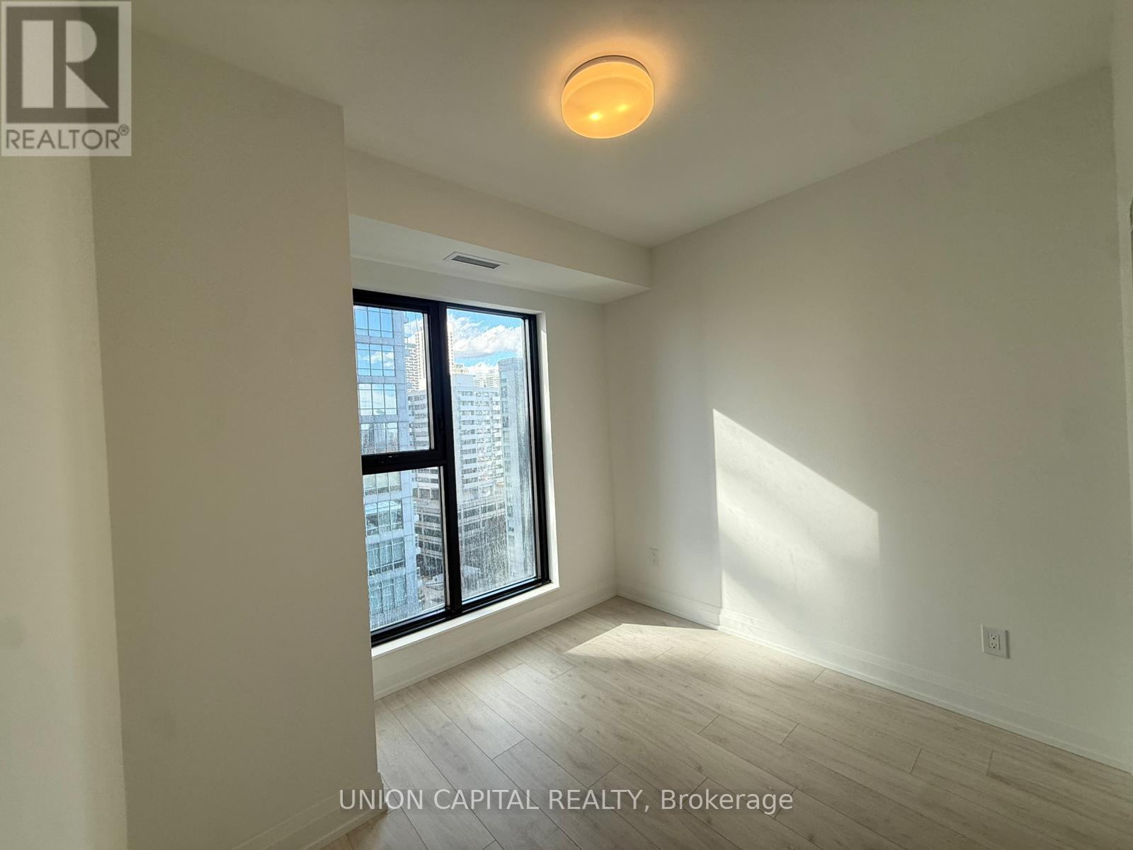 1010 - 20 Soudan Avenue, Toronto, ON - Indoor Photo Showing Other Room