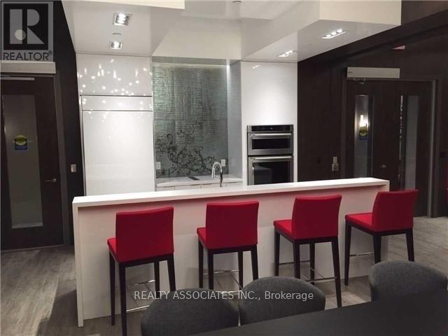 204 - 88 Sheppard Avenue E, Toronto, ON - Indoor